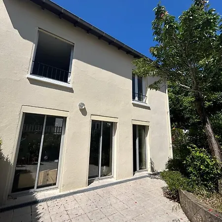 Semesterbostad Le Nid : Maison Charmante A 5 Min Du Centre *